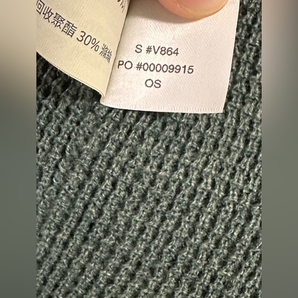 Vuori Alpine Waffle Beanie in Aspen (Green) Unisex One Size - Picture 6 of 9